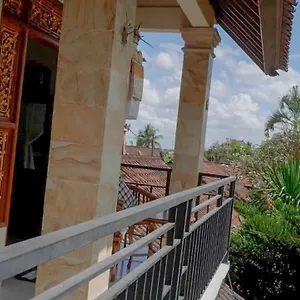 Arya Homestay